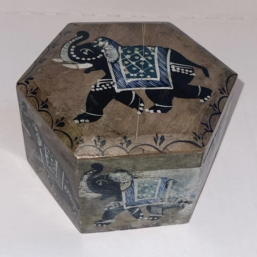Carved Soap Stone Hinged Jewelry Trinket Box India Elephant Trunk up